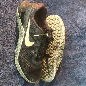 Men’s Nike Metcon sneakers